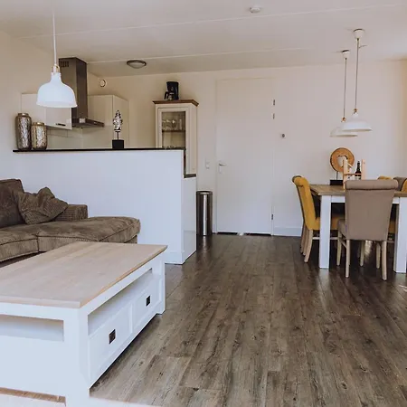Apartment Lake-view Close To Amsterdam