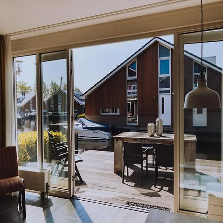 Apartment Lake-view Close To Amsterdam