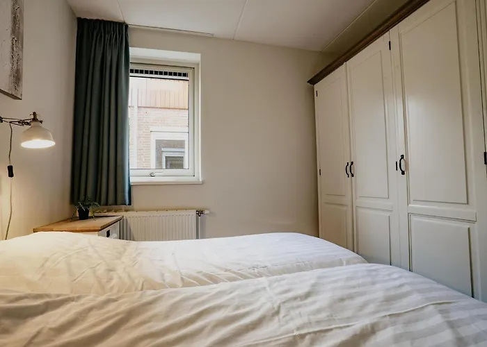 Apartamento Spacious Lakeside Retreat Uitgeest